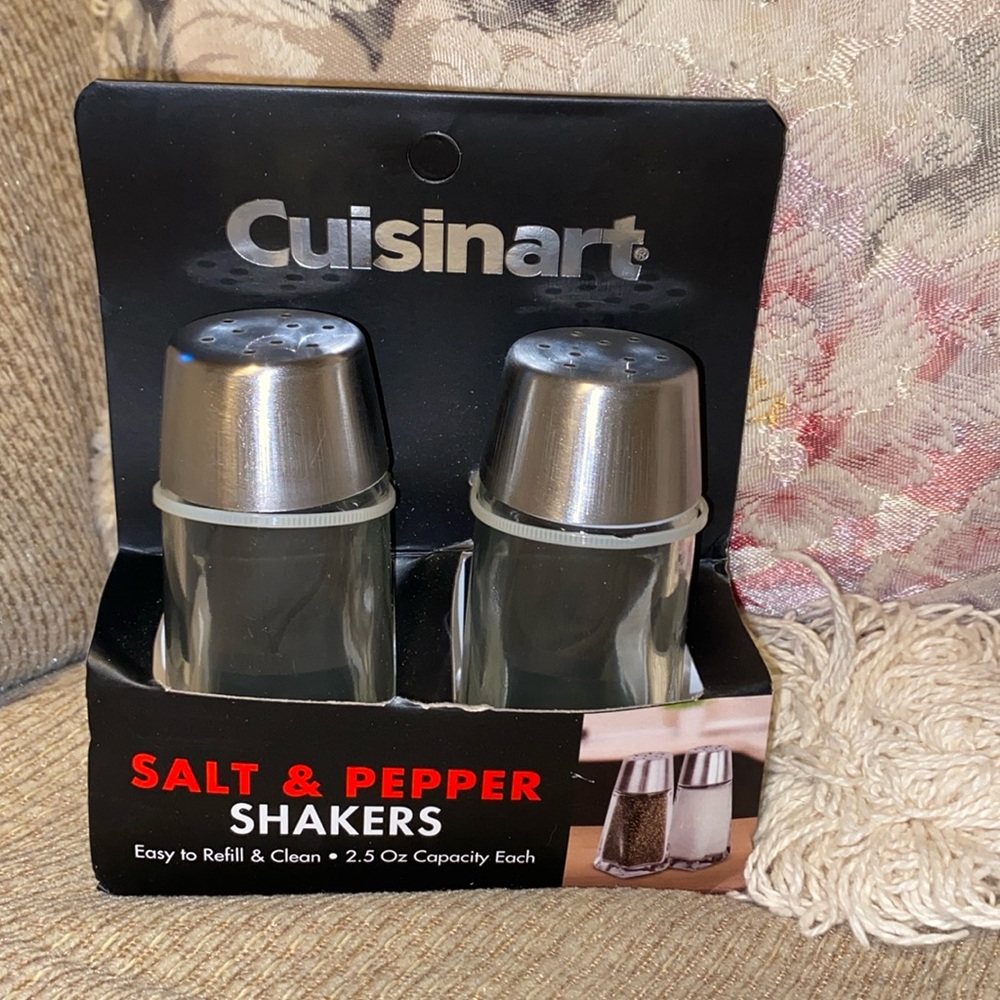 🧂NWT Cuisinart Salt & Pepper Shakers - Stainless Steel & Glass